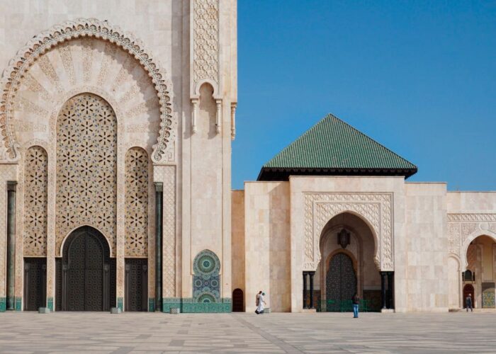 Itinerario Marrakech 5 giorni con sahara gole del Todra e paesaggi berberi con vista panoramica sul deserto marocchino