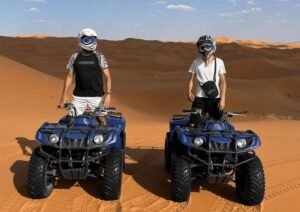 Tour deserto 4 giorni Marocco con kasba Ait Ben Haddou e Ouarzazate inclusi con vista panoramica sul deserto marocchino
