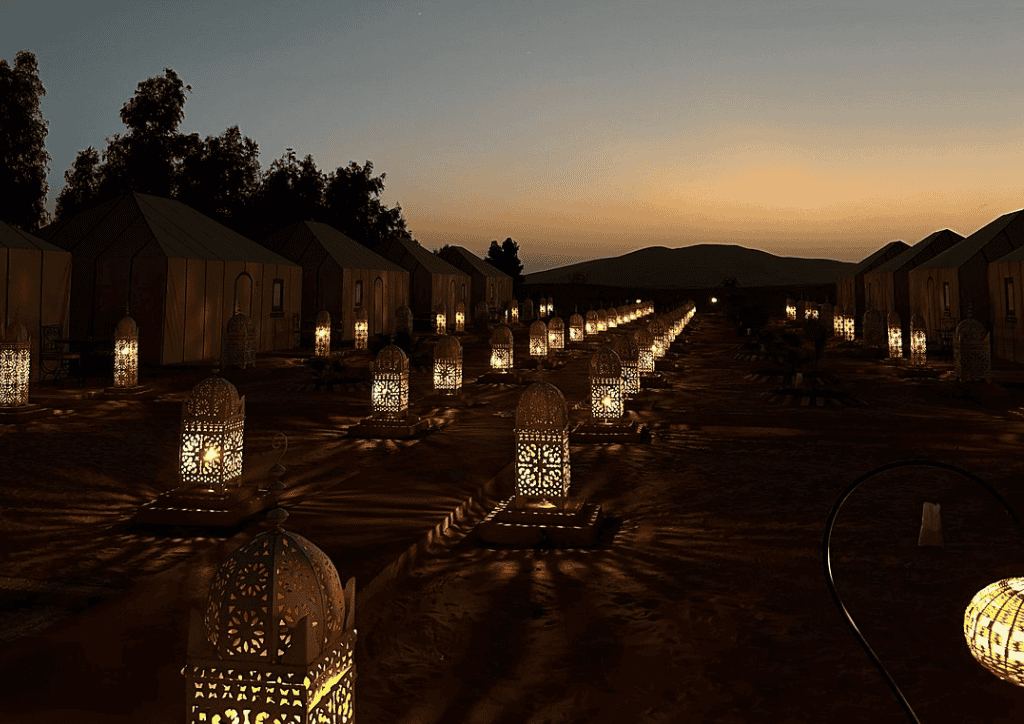 Tour deserto Marrakech 3 giorni con giro in cammello e accampamento nel sahara con vista panoramica sul deserto marocchino